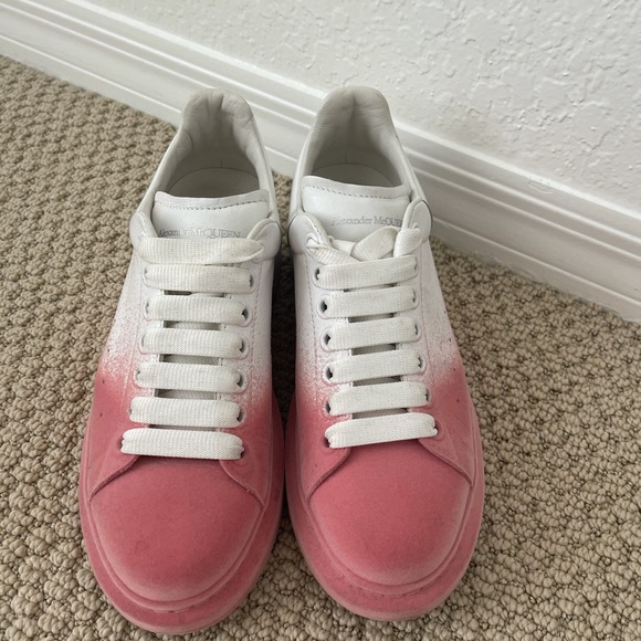 Alexander McQueens US 8/ EU 39! - Picture 2 of 3